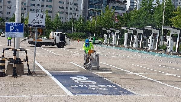 양천구시설관리공단, 목동공영주차장 구획선 재도색 공사 실시.jpg